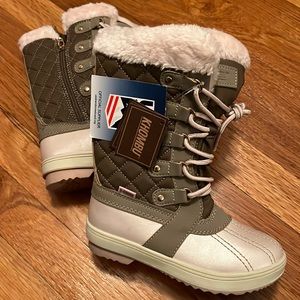 New Girls Khombu Jessie boots